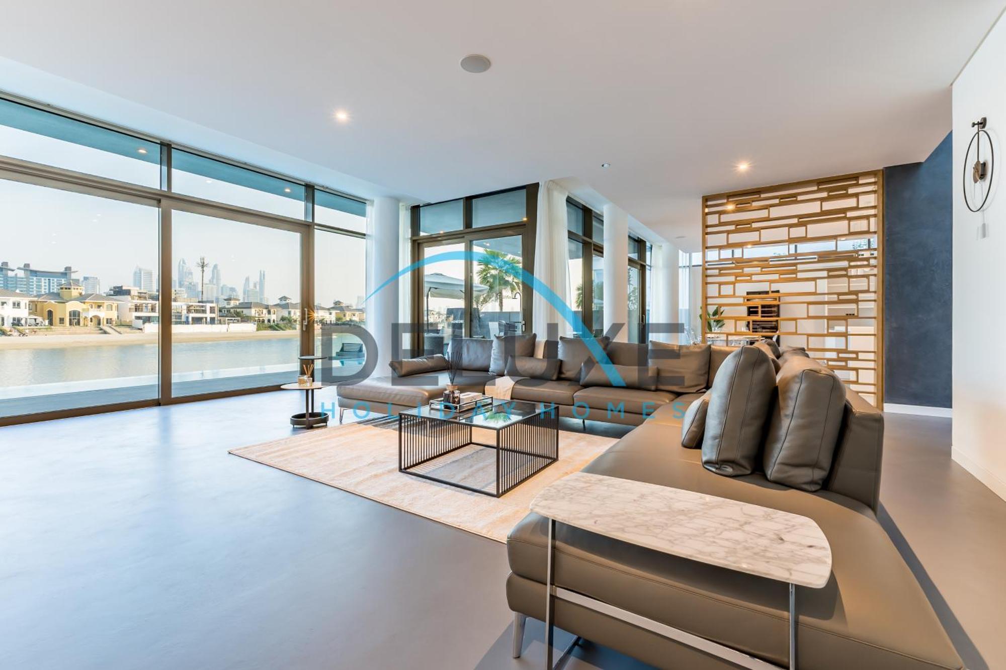 Elegant 6br Beachfront With Rooftop And Own Pool By Deluxe Homes *