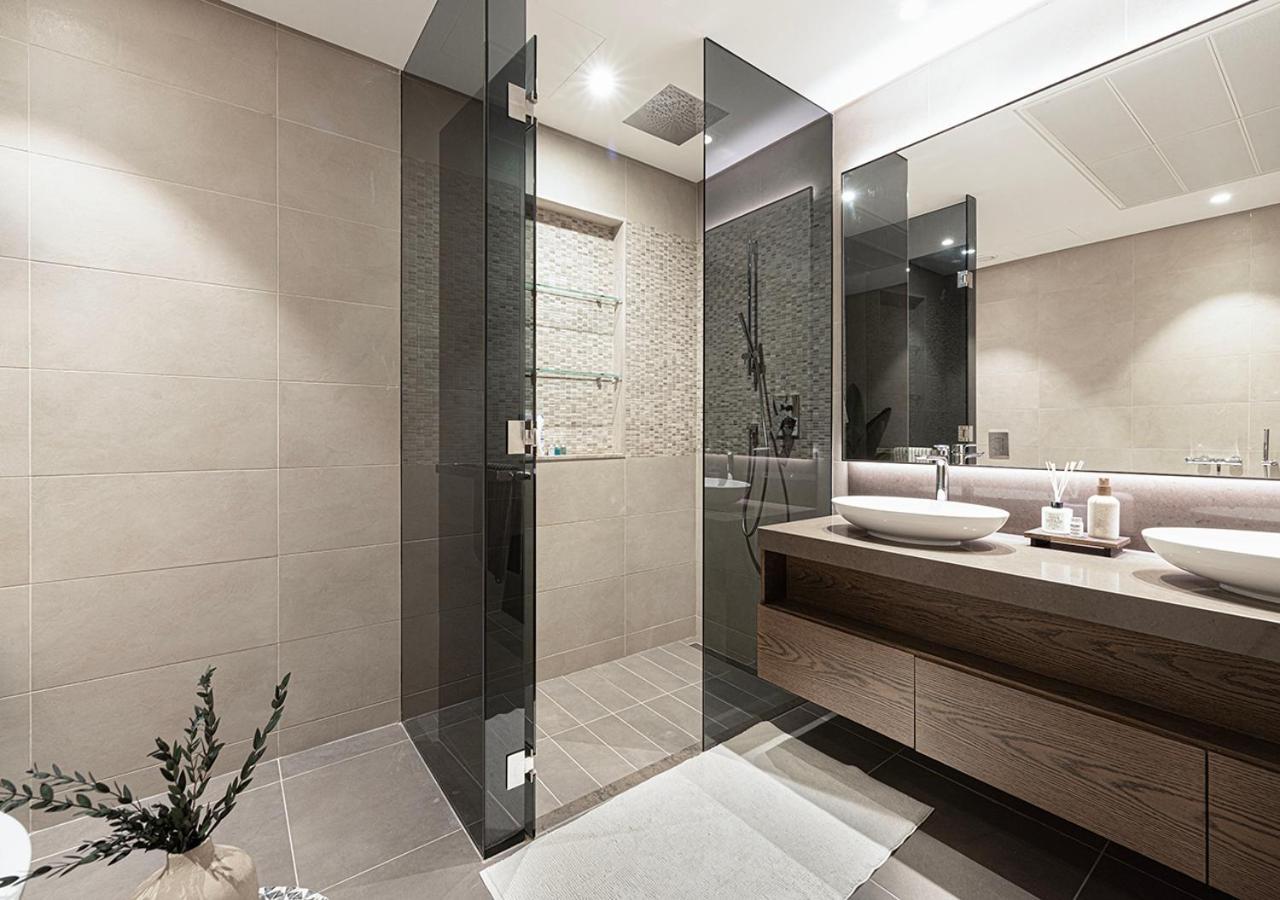 Luxury Jumeirah Living Marina Gate 2br 44th Floor Aparthotel *