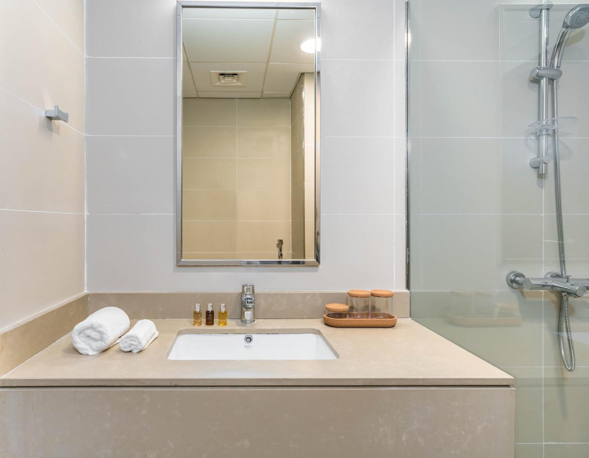 Silkhaus In Difc With Burj Khalifa View, Pool & Gym Dubai