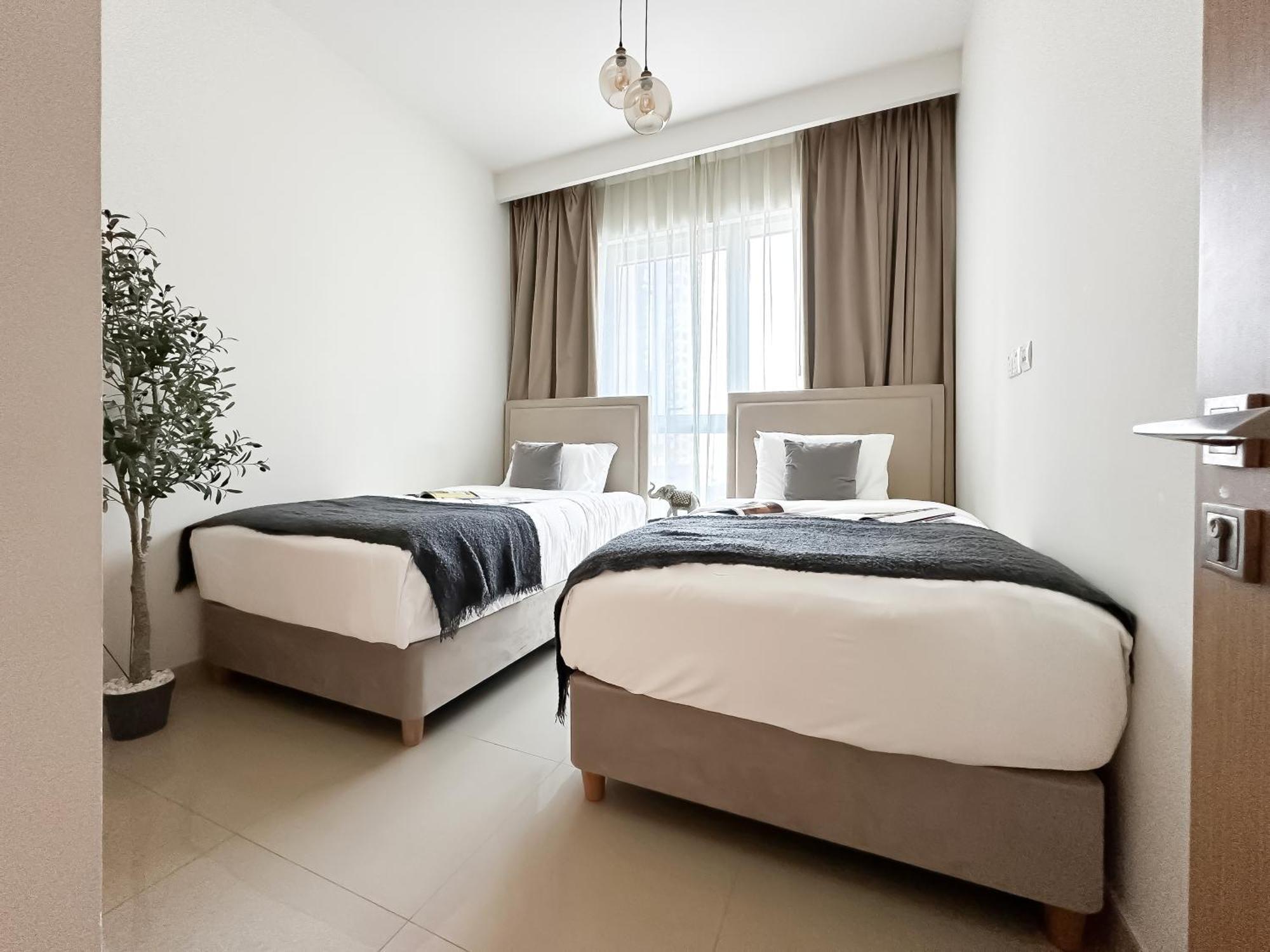 Trophy Lux 2br Creek Harbour With Iconic Burj Khalifa Views Apartment *