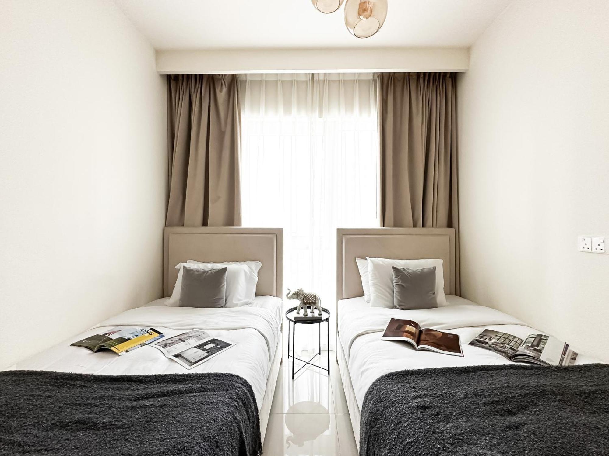Trophy Lux 2br Creek Harbour With Iconic Burj Khalifa Views * Dubai