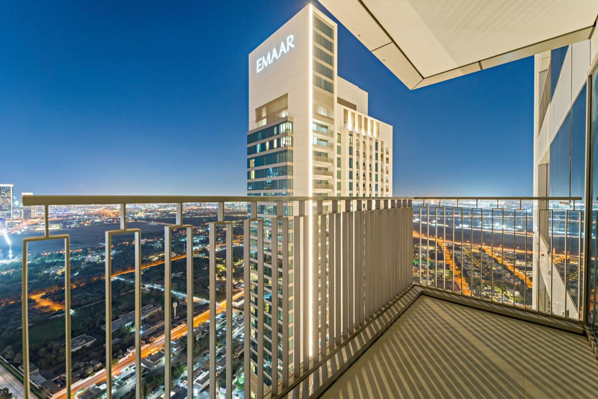 Elegant 2br In Downtown L Walk To Mall * Dubai