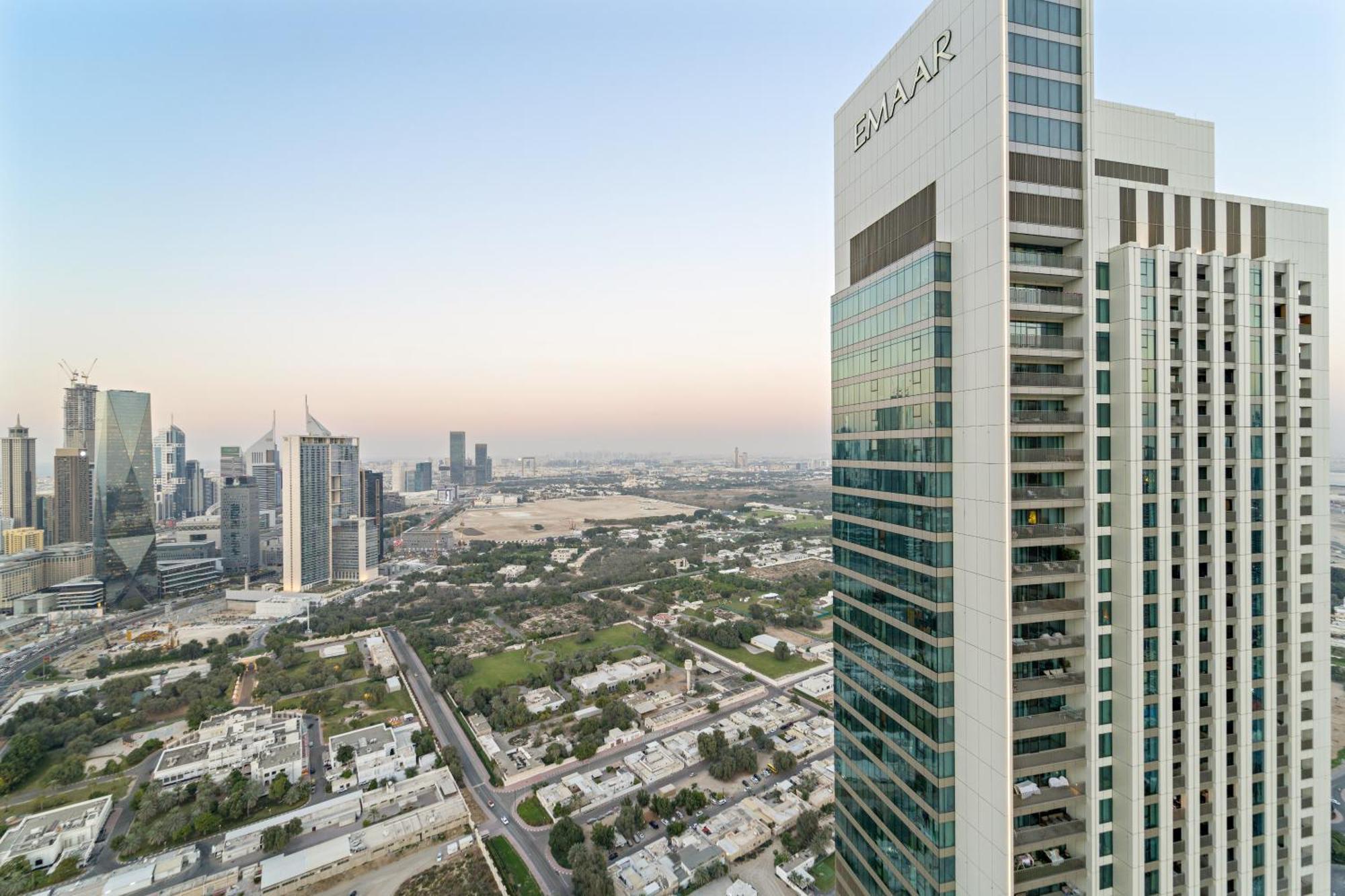 Elegant 2br In Downtown L Walk To Mall * Dubai