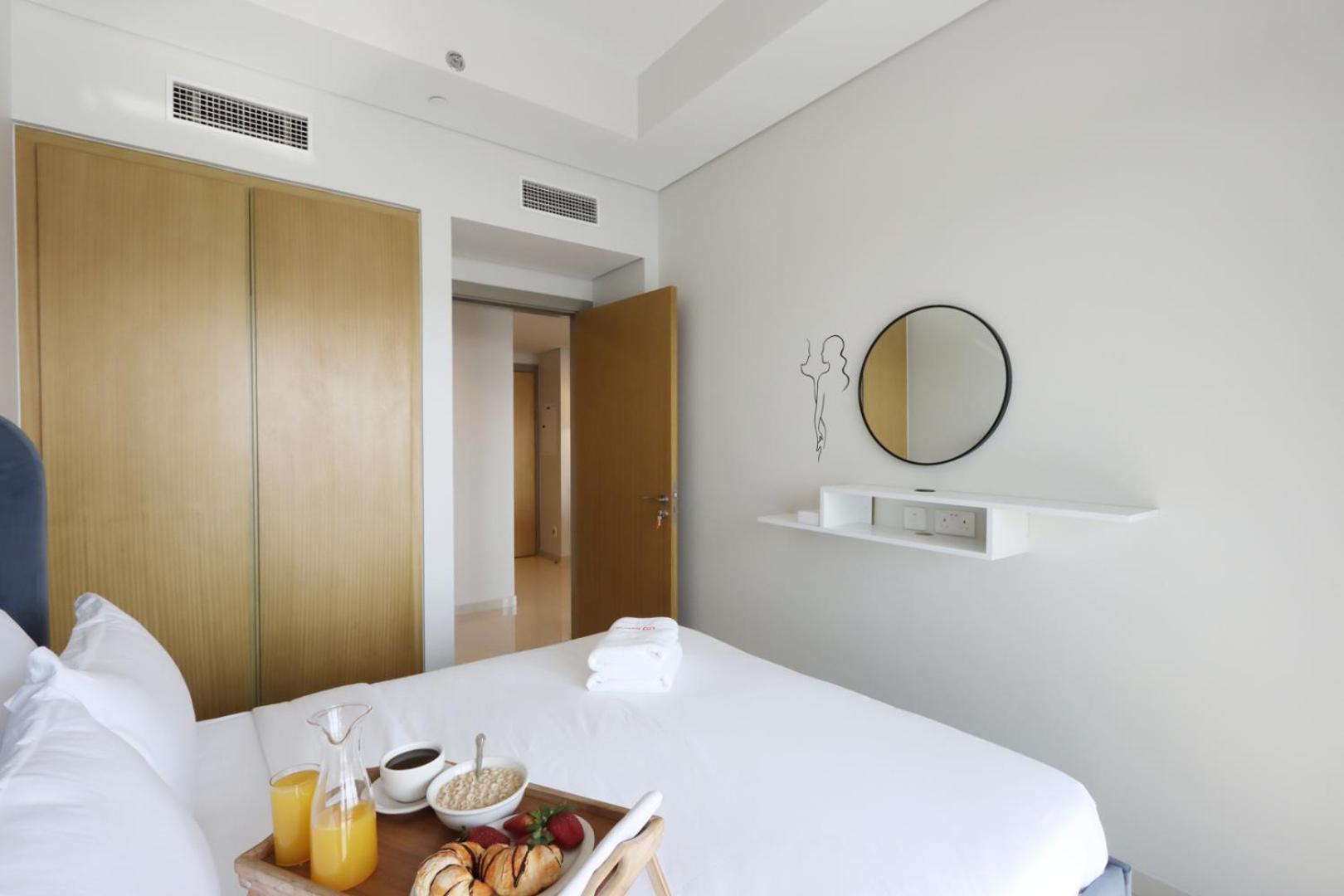 Livbnb-stylish 1b Retreat In The Heart Of Dubai