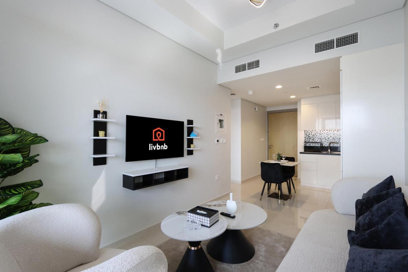 Apartment Livbnb-stylish 1b Retreat In The Heart Of