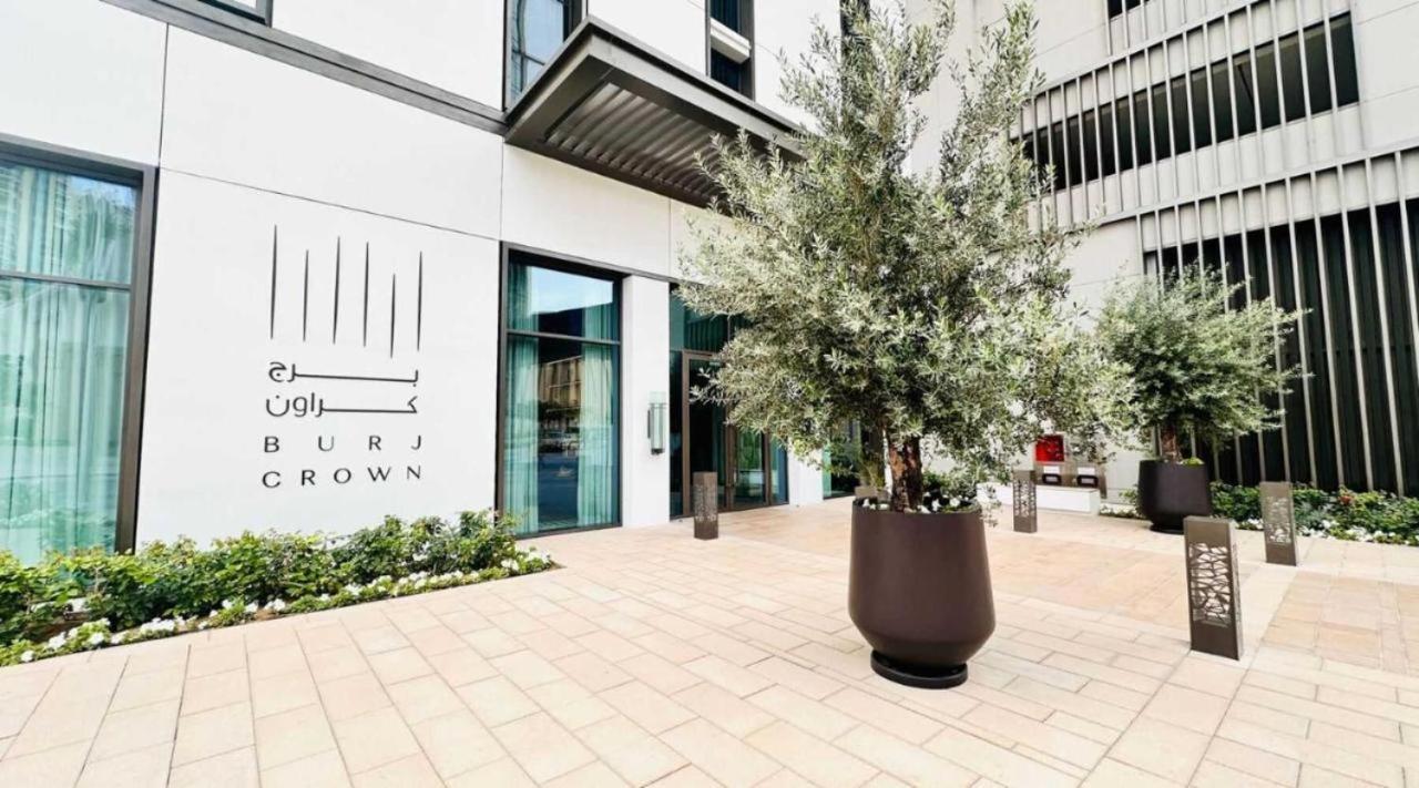 Luxury Two Bedroom Apartment With City & Pool View By Delujo Stays * Dubai