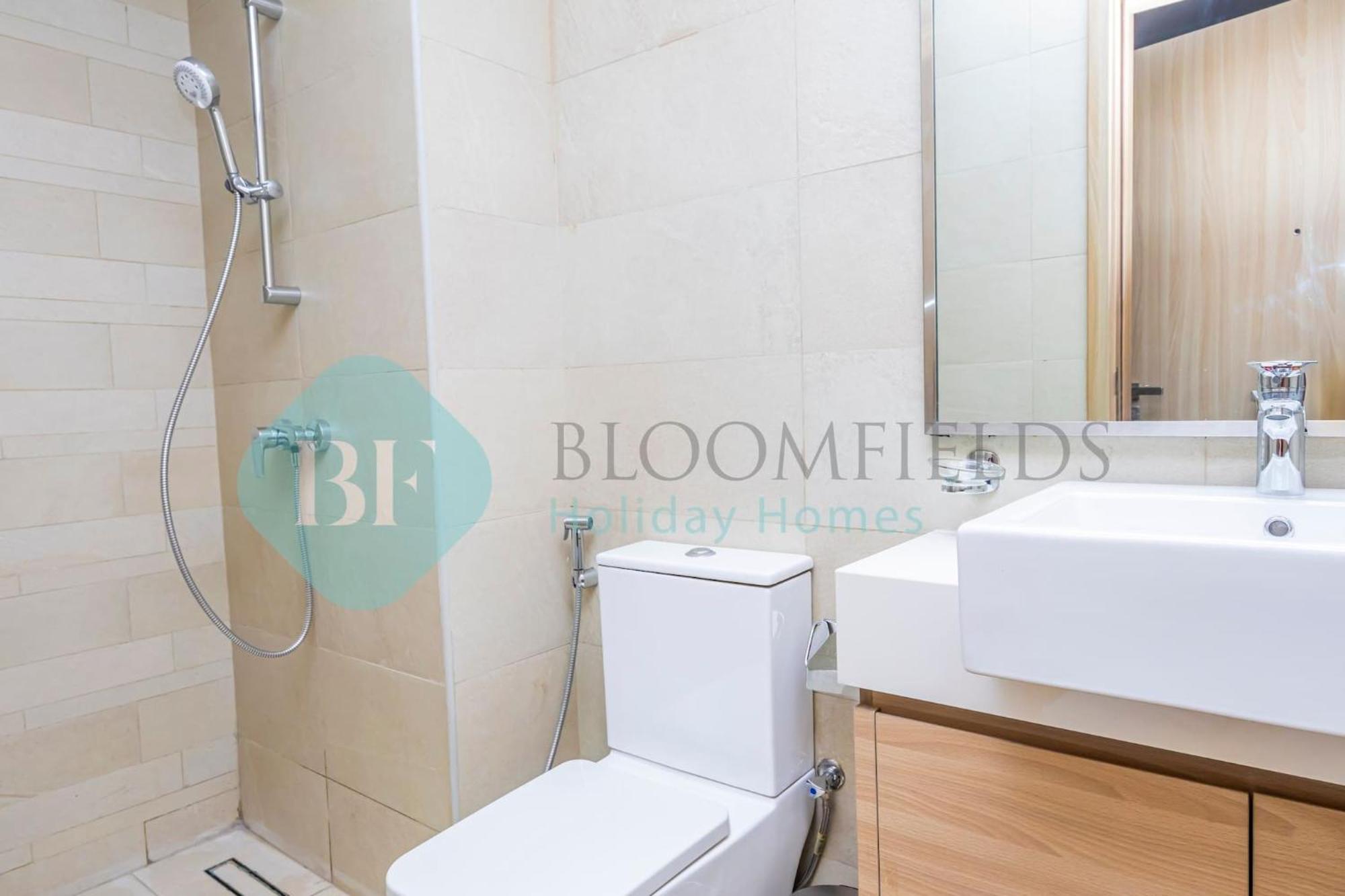 Apartment Bloomfields Stunning Stu In Azizi Riviera *