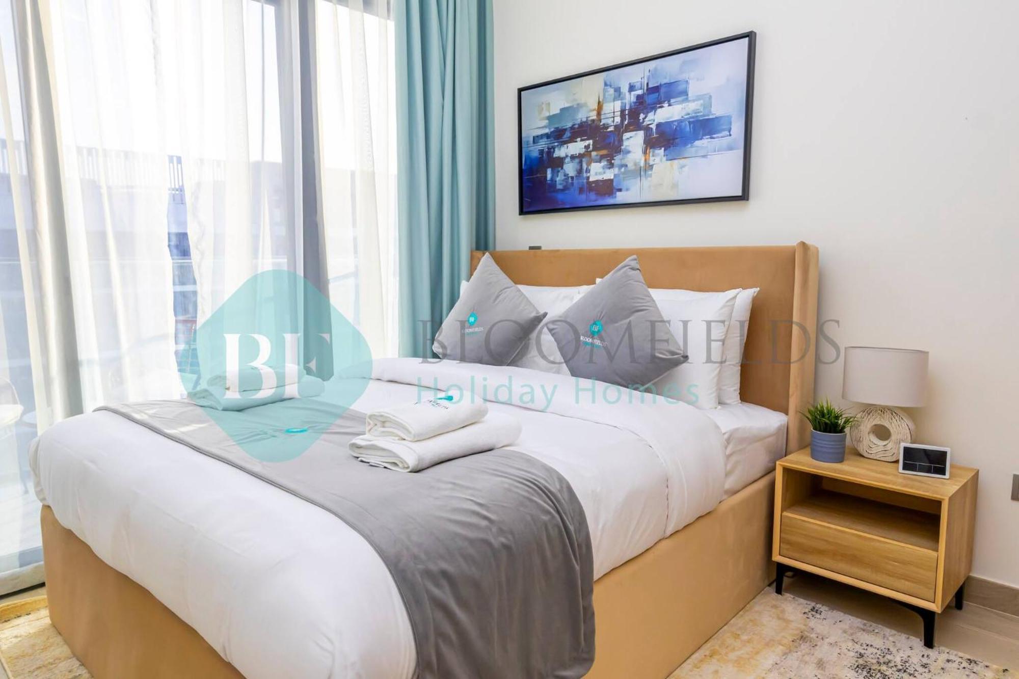Apartment Bloomfields Stunning Stu In Azizi Riviera