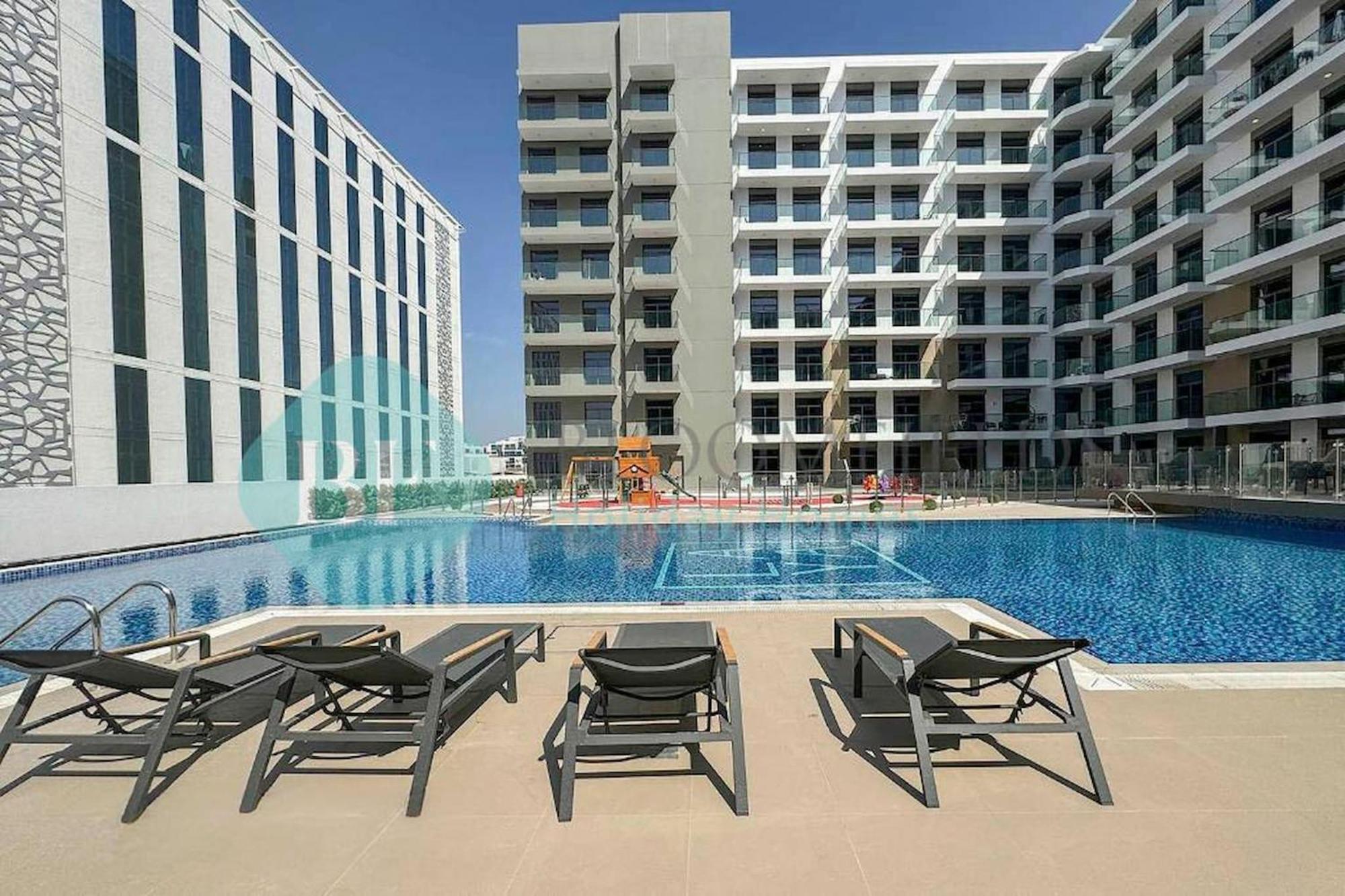 Bloomfields Cozy Stu Laya Heights * Dubai