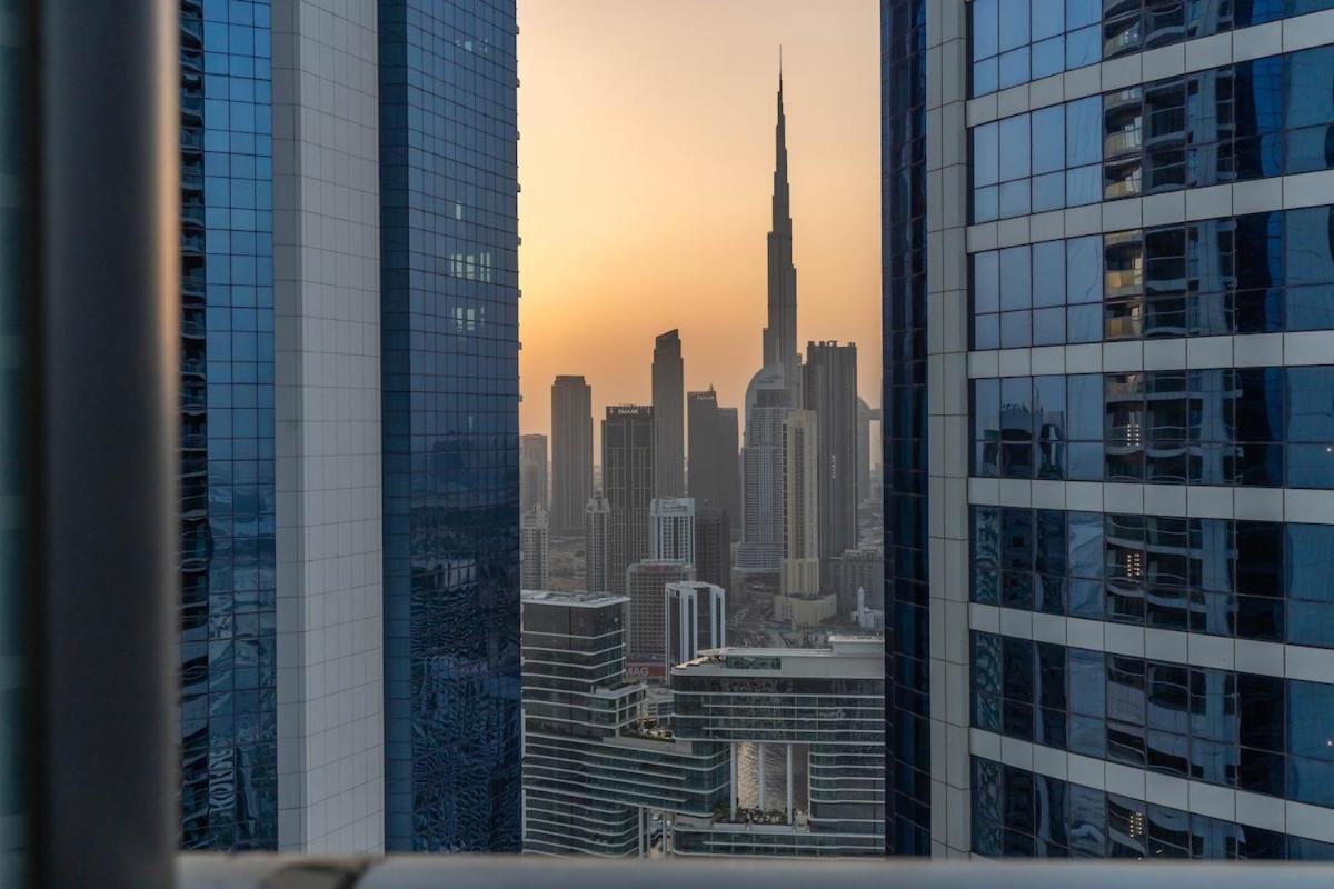 Apartment 1 Bedroom With Burj Khalifa & View From 54th Floor Skyscraper *