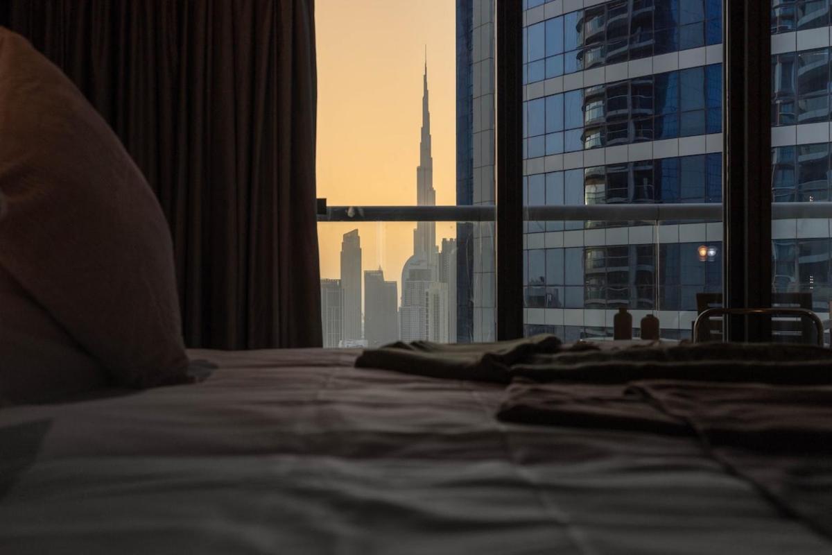 1 Bedroom With Burj Khalifa & View From 54th Floor Skyscraper * Dubai