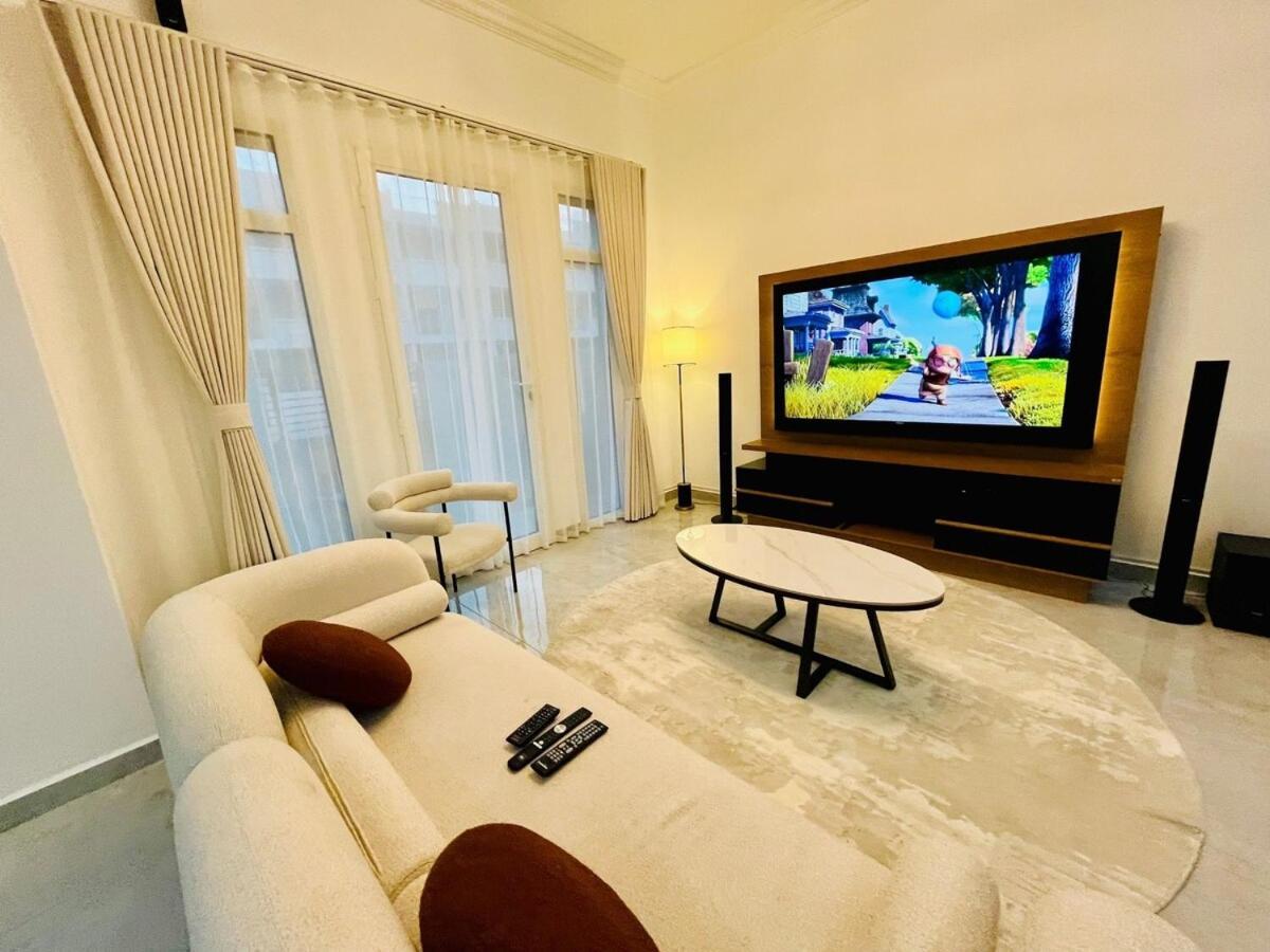 Getaway Relax And Celebrate Jliving Homes Villa