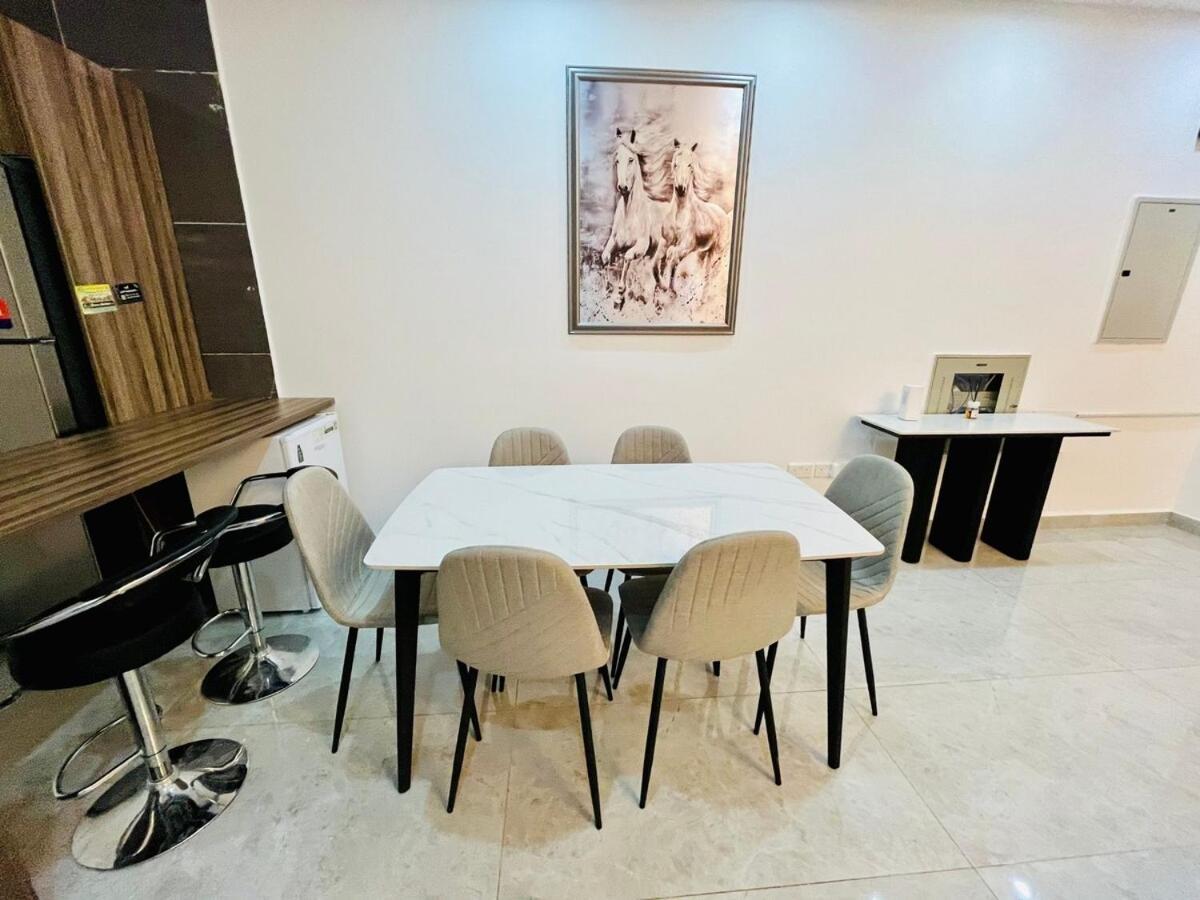 Villa Getaway Relax And Celebrate Jliving Homes Dubai