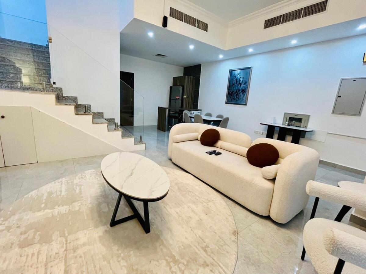 Villa Getaway Relax And Celebrate Jliving Homes Dubai