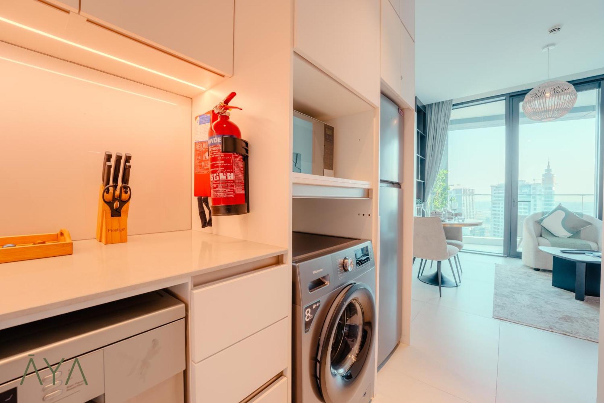 Luxury Beachfront 1br Jumeirah Gate Tower 1 Apartment Dubai