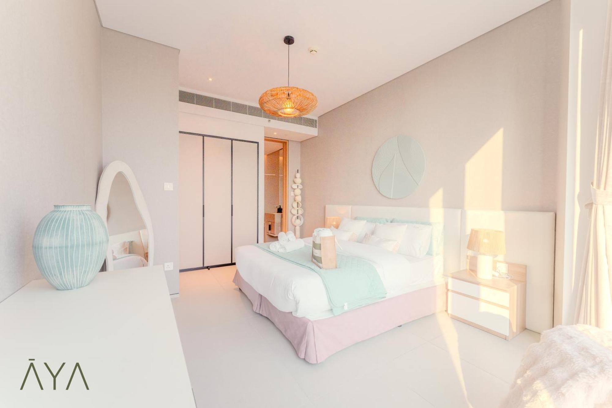 Luxury Beachfront 1br Jumeirah Gate Tower 1 Apartment Dubai