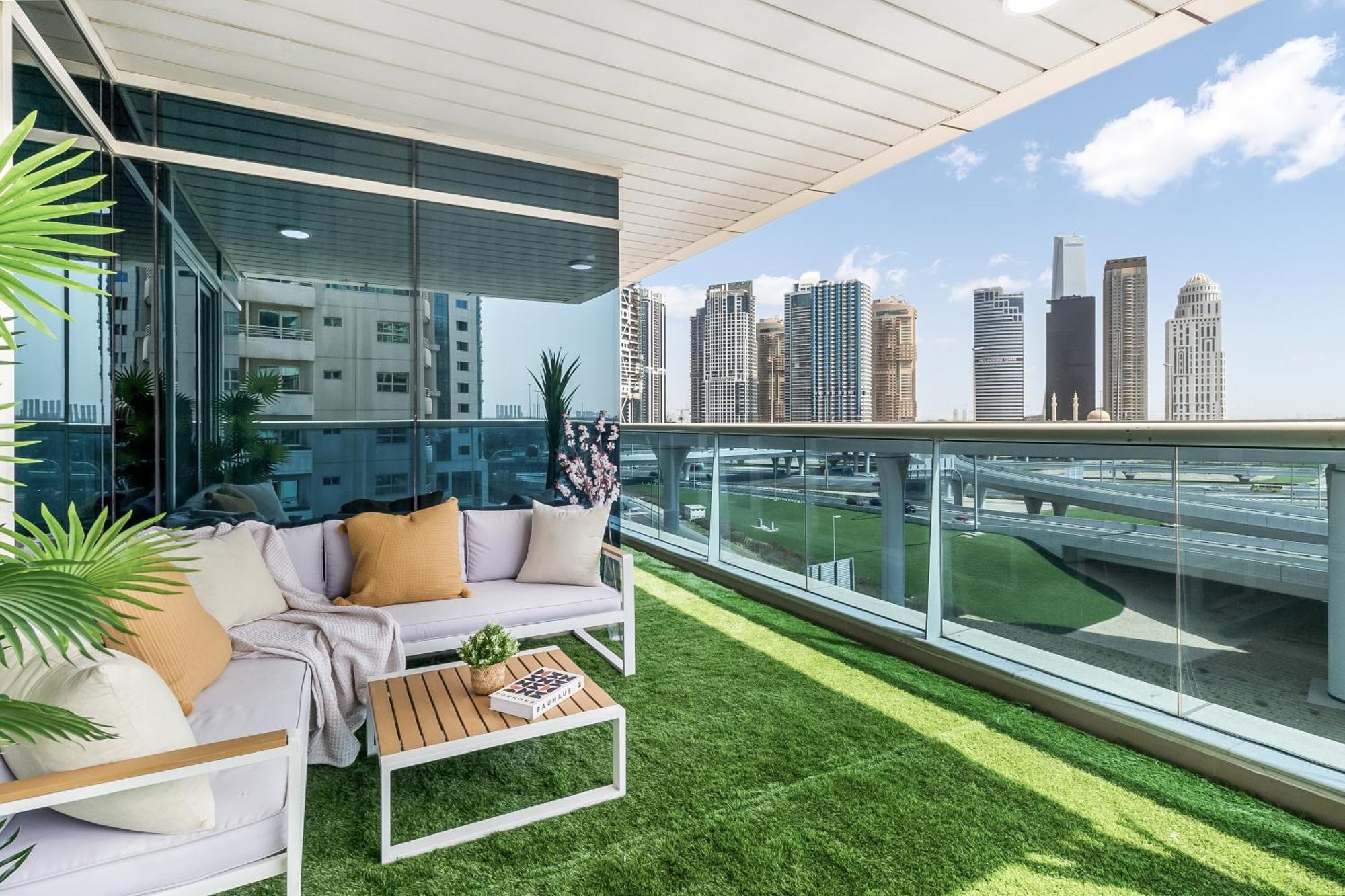 Spacious 3 Bedroom Newly Furnished - Marina Apartment *