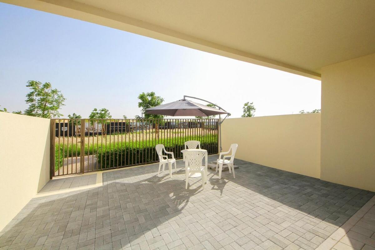 Parkside 2 Family Townhouse-3br-emmar South Golf Dubai