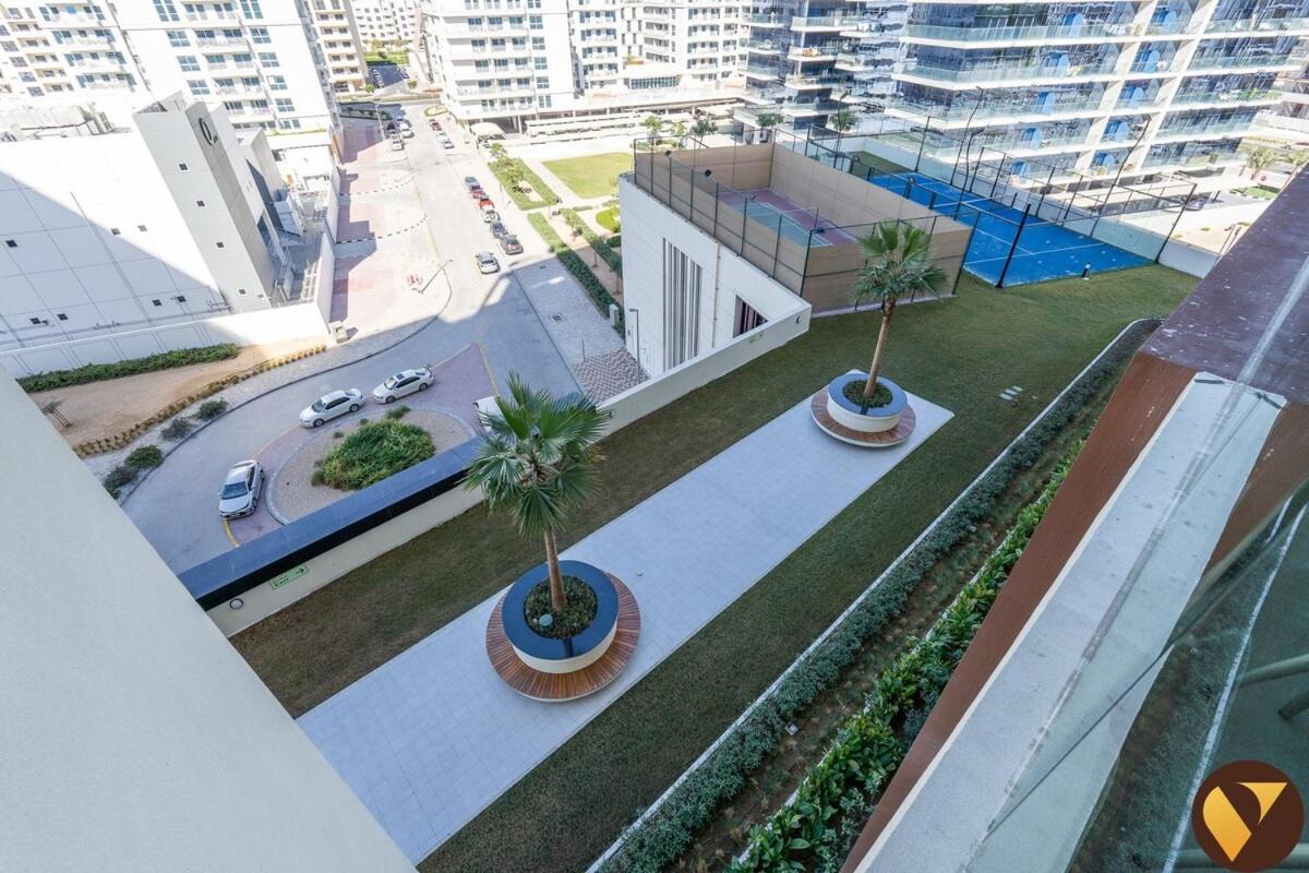 Vogue - Near Miracle Garden And Butterfly Garden Dubai