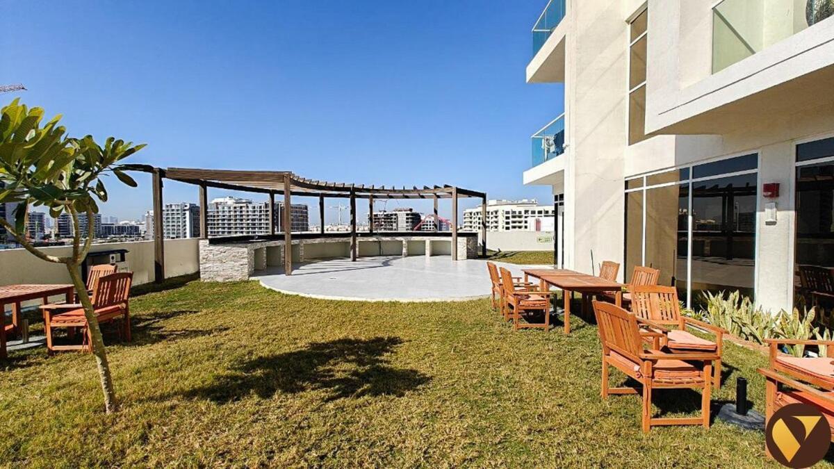 Apartment Vogue - Near Miracle Garden And Butterfly Garden *