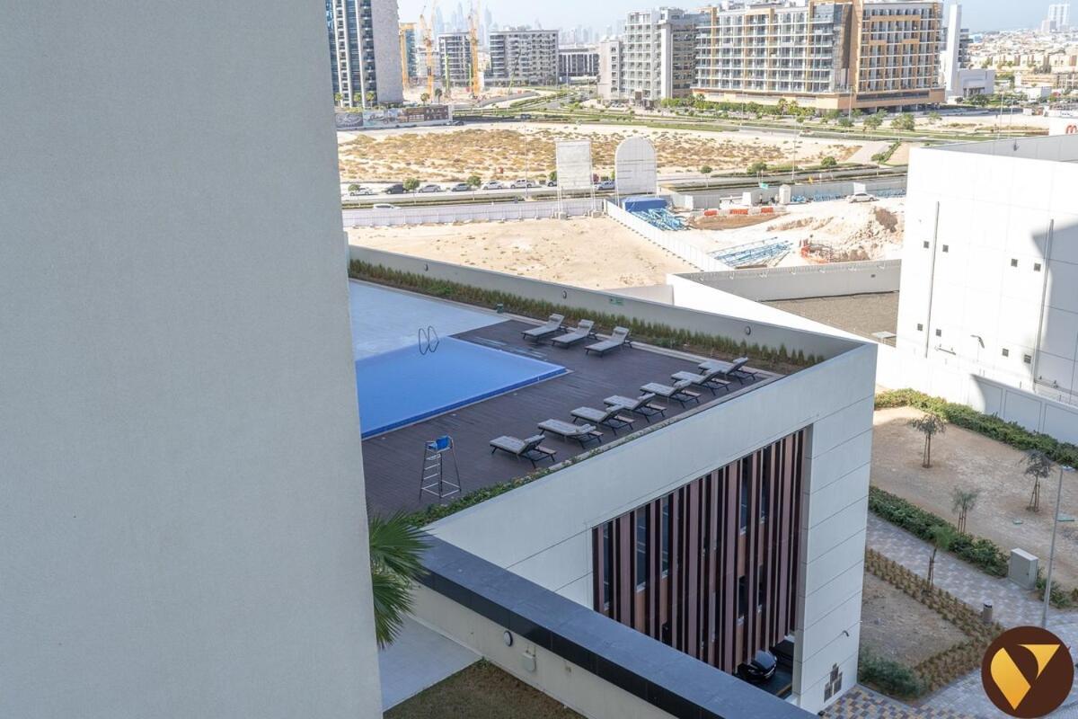 Vogue - Near Miracle Garden And Butterfly Garden Dubai