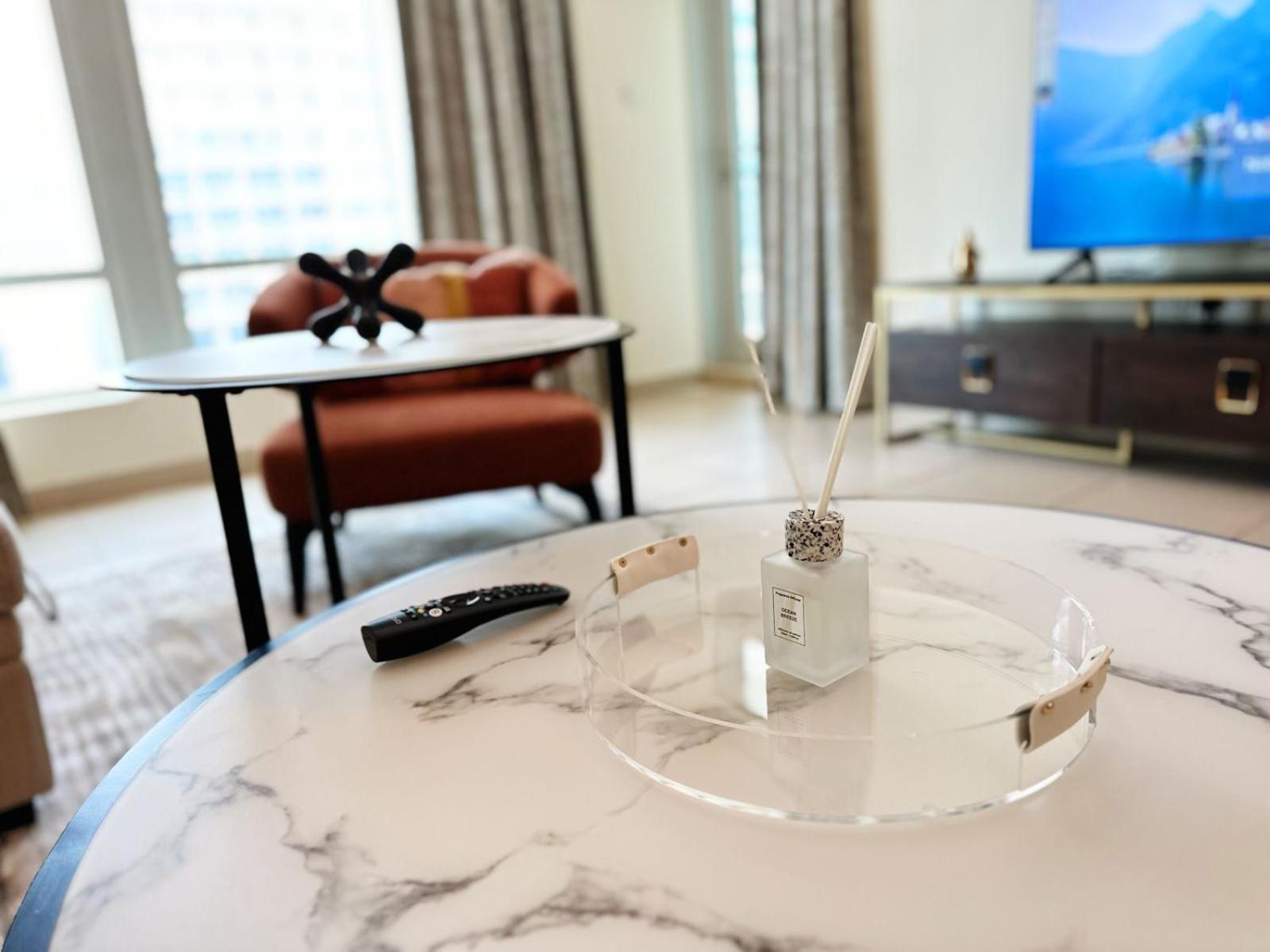 Step Into Sophistication - Stylish 1-br In Downtown By Petals Homes Dubai