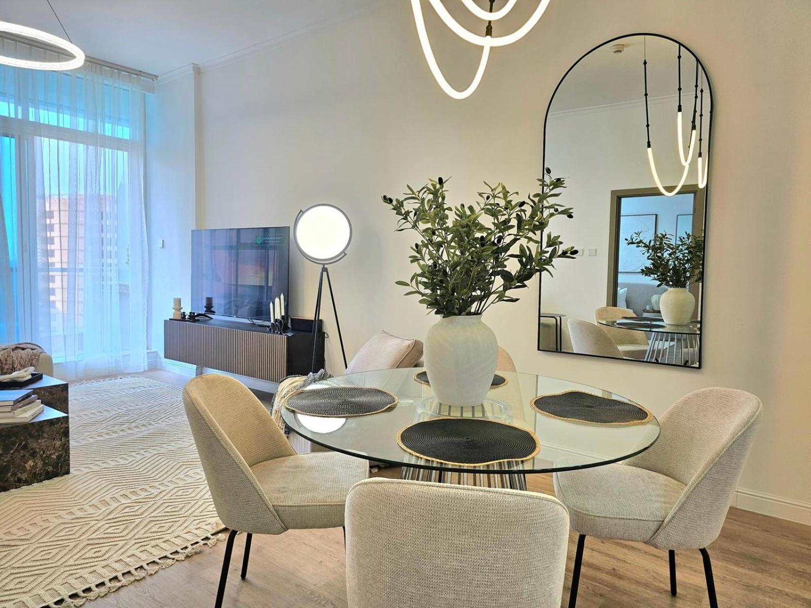 New Renovated Modern 1 Bedroom Marina Apartment Dubai