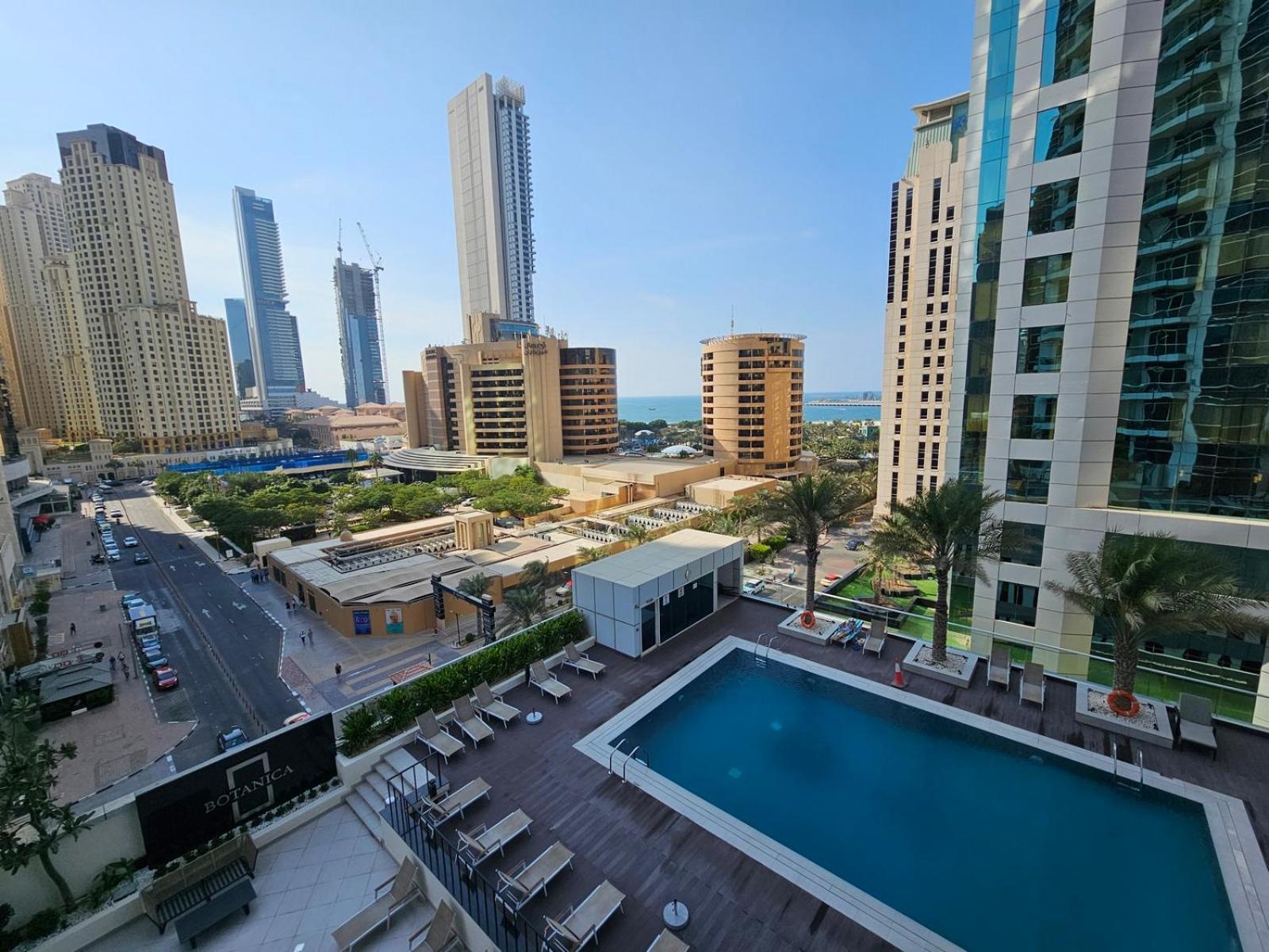 Apartment New Renovated Modern 1 Bedroom Marina *