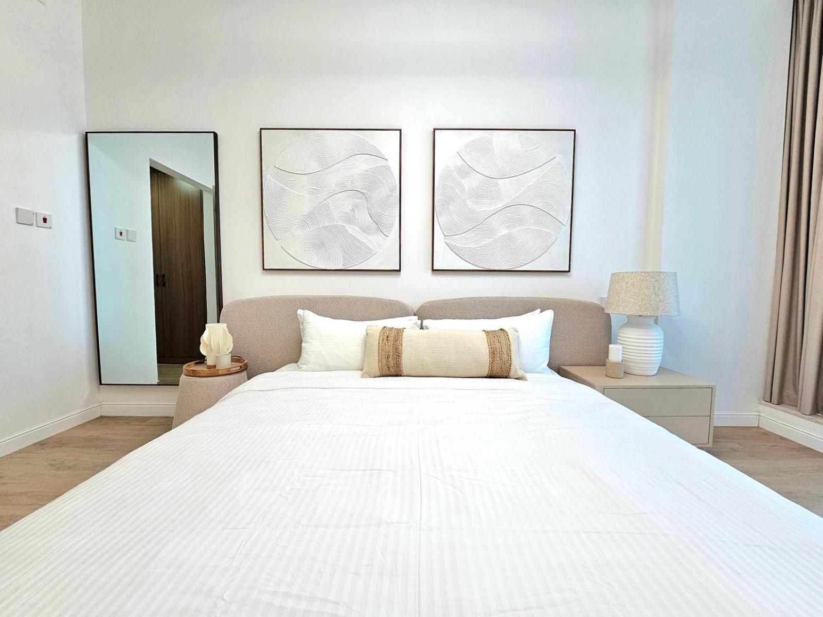Apartment New Renovated Modern 1 Bedroom Marina *