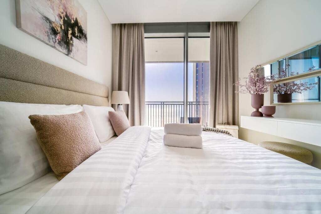 Luxury 2 Bed With Bluewater Views & Infinity Pool