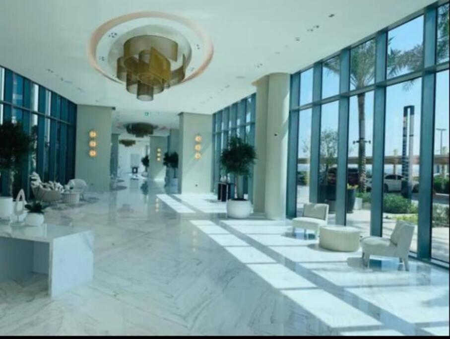 Luxury 2 Bed With Bluewater Views & Infinity Pool Apartment Dubai