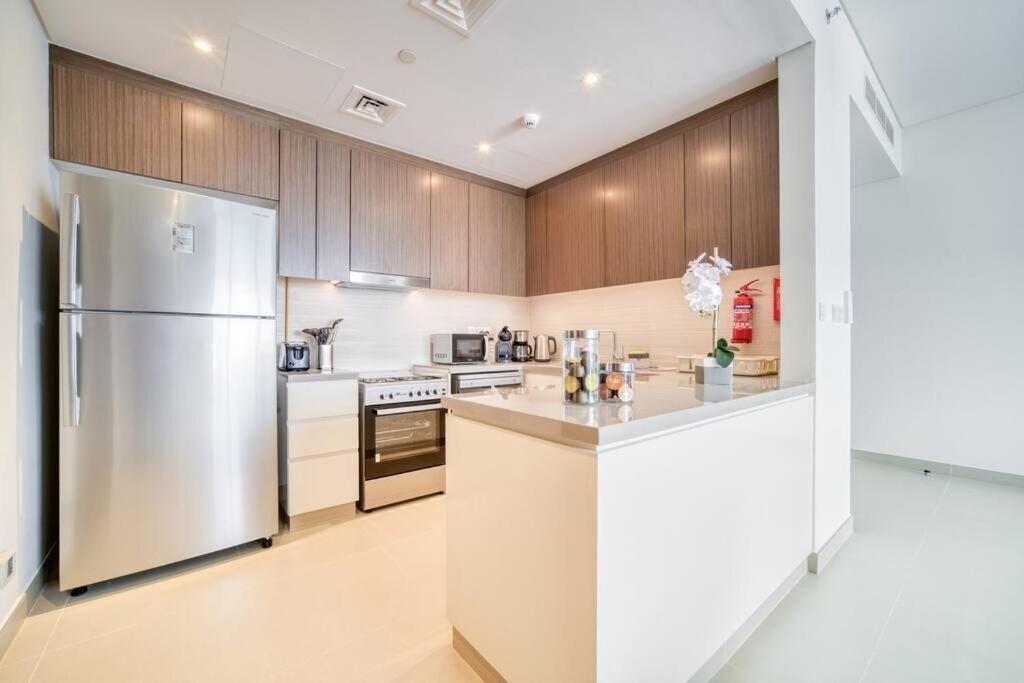 Luxury 2 Bed With Bluewater Views & Infinity Pool * Dubai