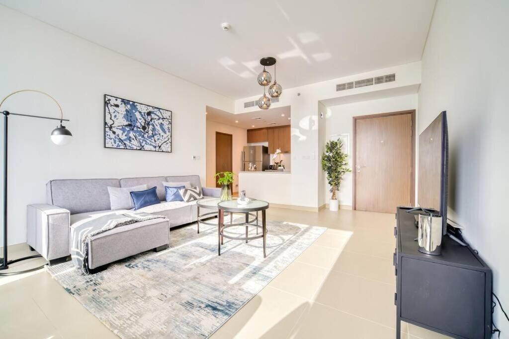 Luxury 2 Bed With Bluewater Views & Infinity Pool Apartment *
