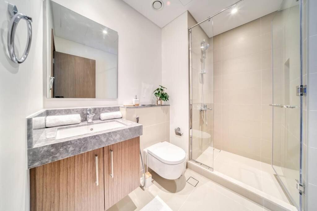 Luxury 2 Bed With Bluewater Views & Infinity Pool
