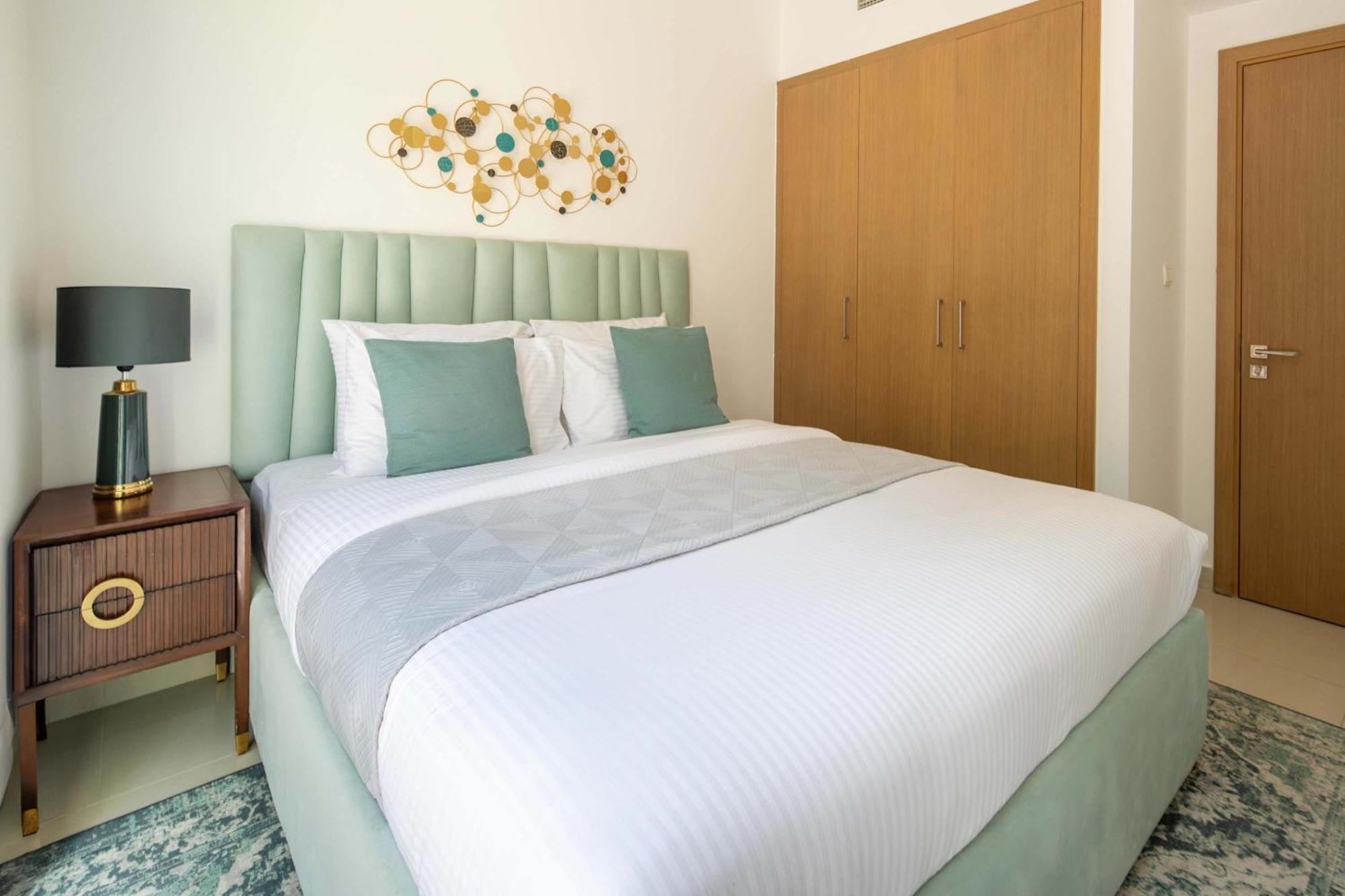 Frank Porter - Harbour Views 2 Apartment Dubai