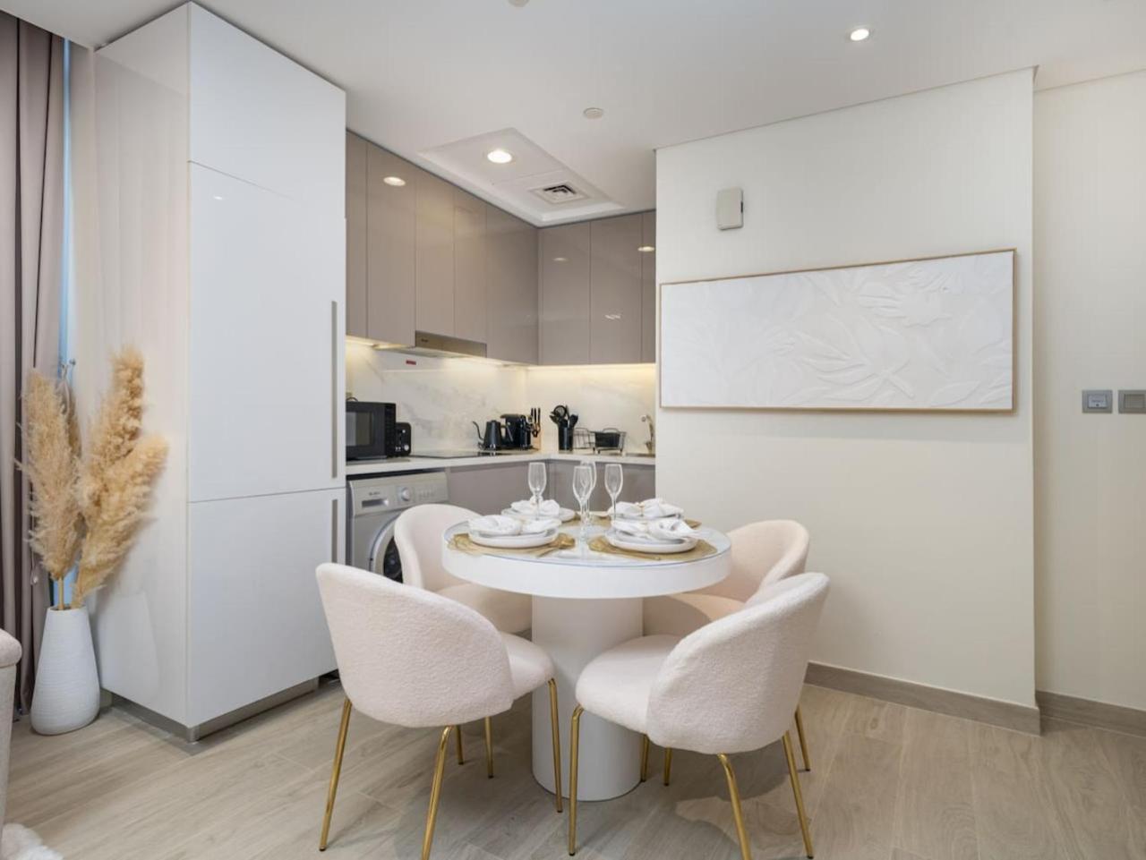 Serene 1-bedroom Retreat In Azizi Riviera With Calming Tones