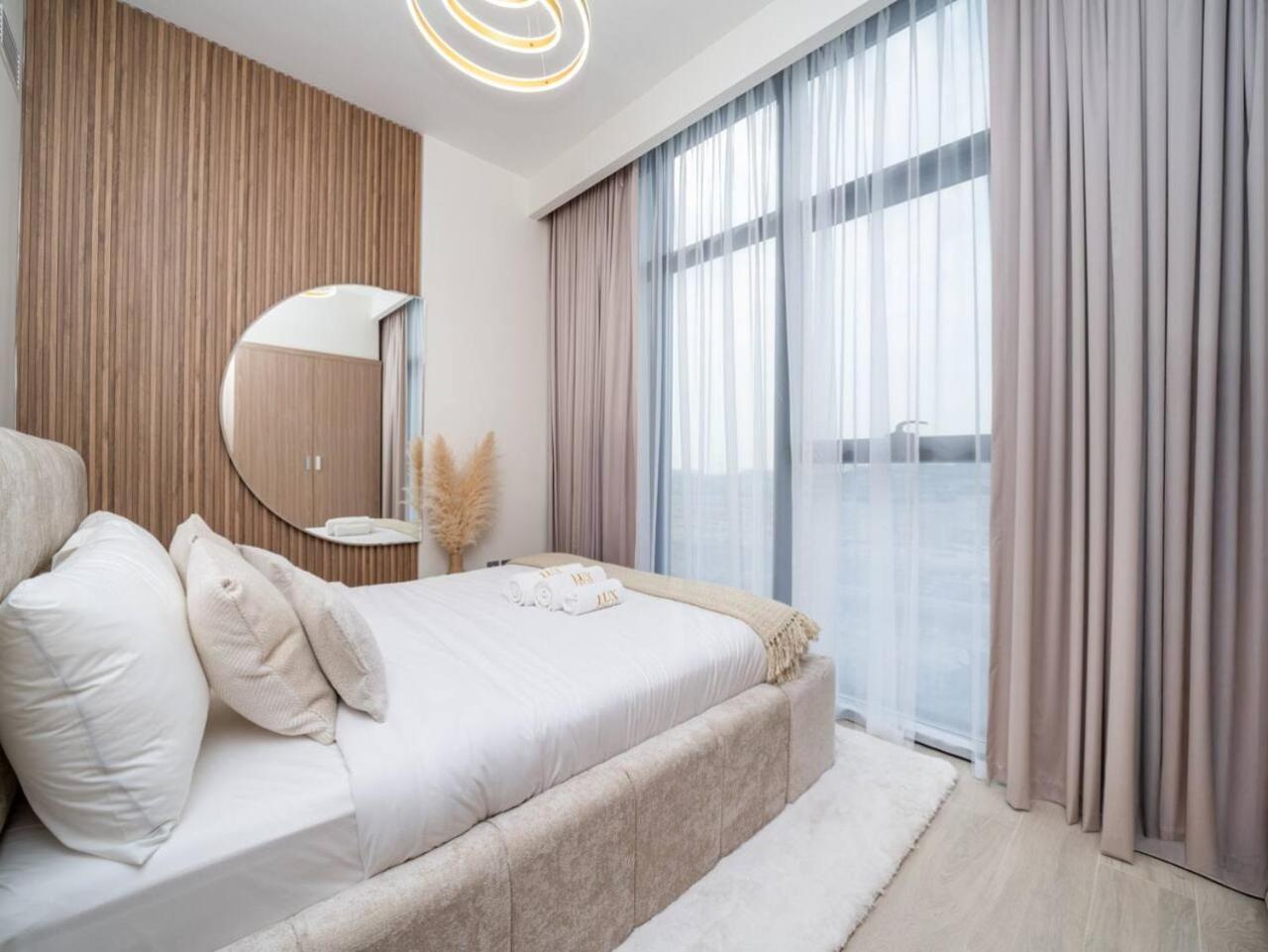Serene 1-bedroom Retreat In Azizi Riviera With Calming Tones