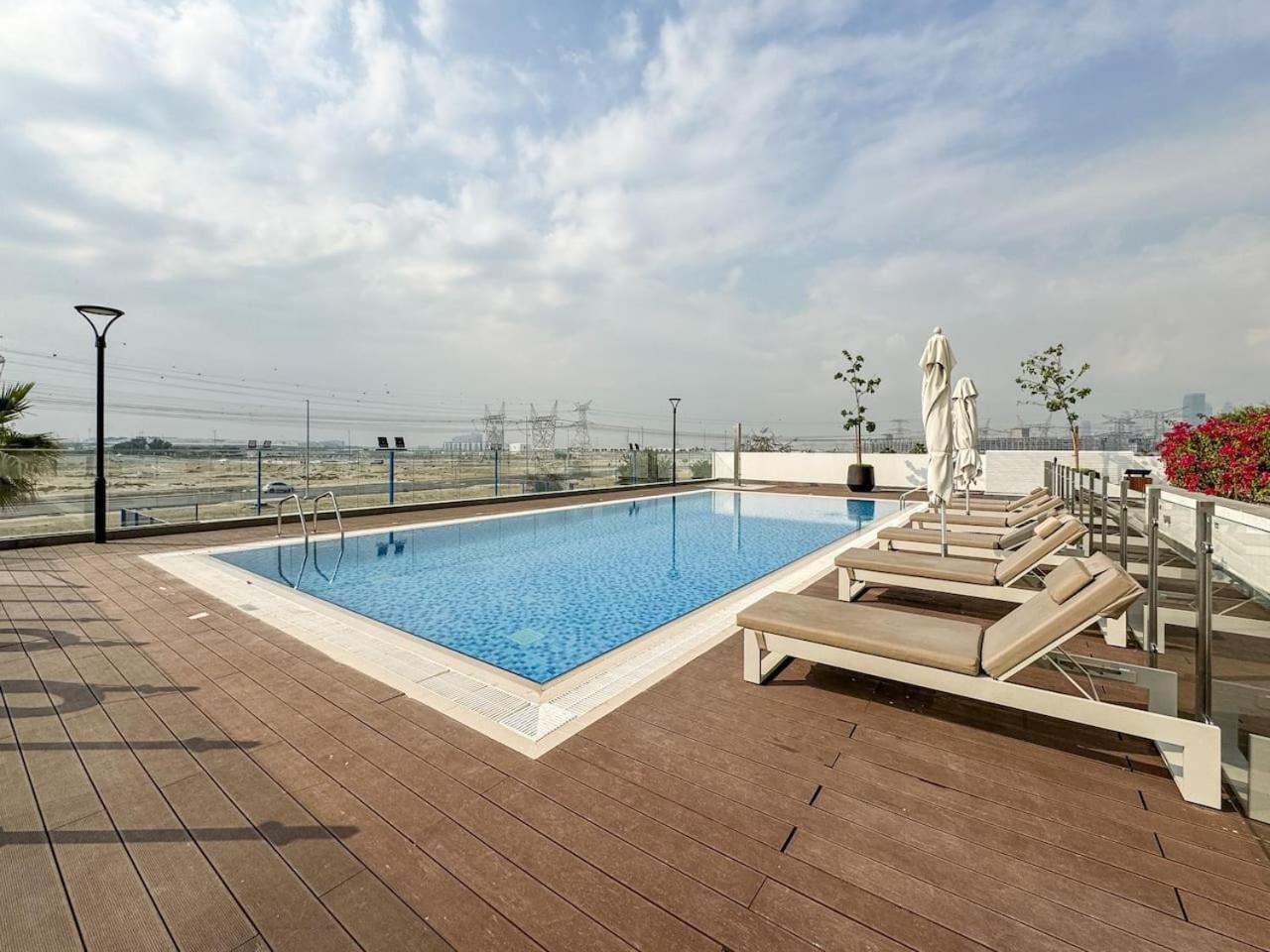 Serene 1-bedroom Retreat In Azizi Riviera With Calming Tones *