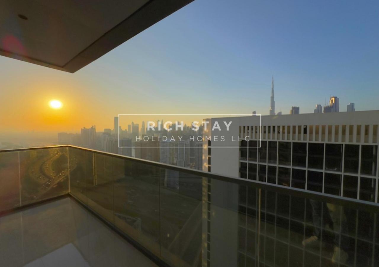 Apartment Sleek 2br In Nobles, Business Bay