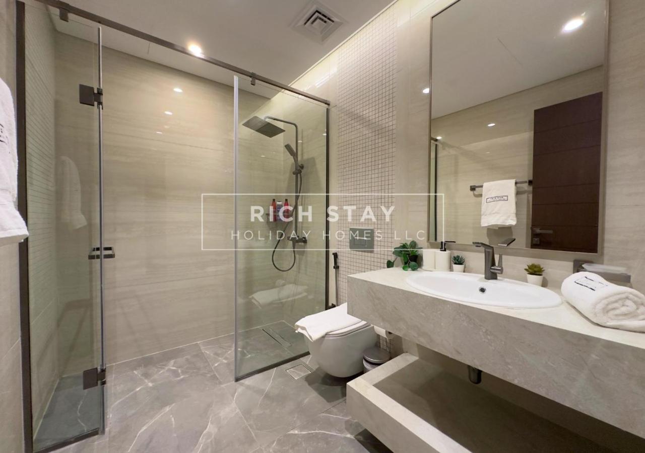 Sleek 2br In Nobles, Business Bay * Dubai