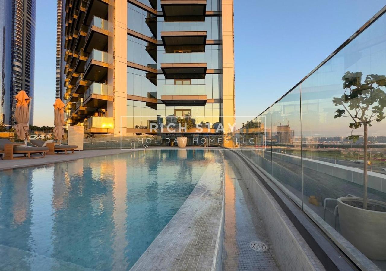 Sleek 2br In Nobles, Business Bay