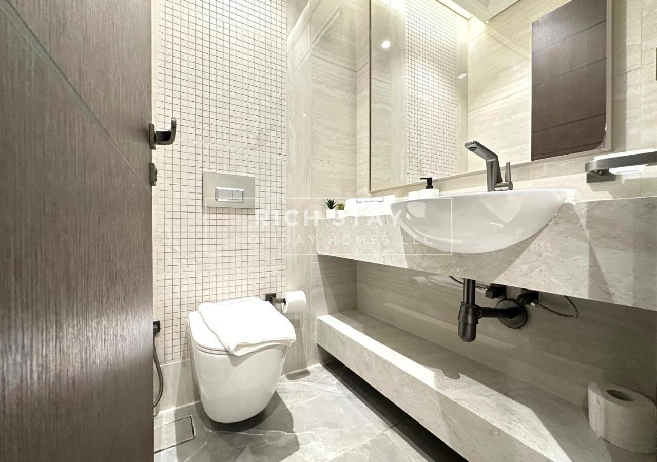 Sleek 2br In Nobles, Business Bay * Dubai