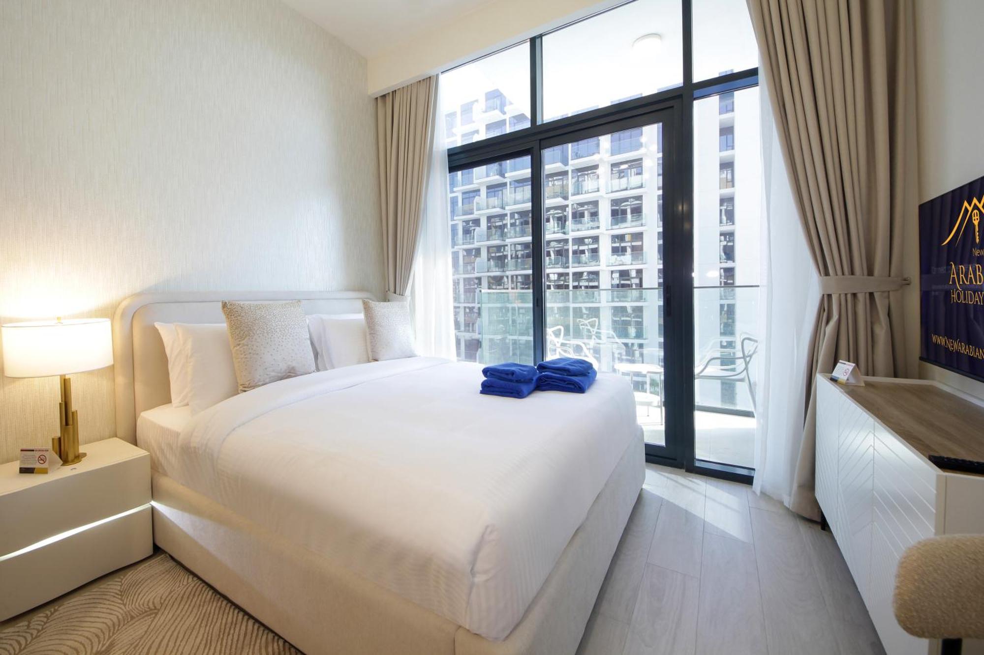 Apartment Newarabian Azizi Riviera