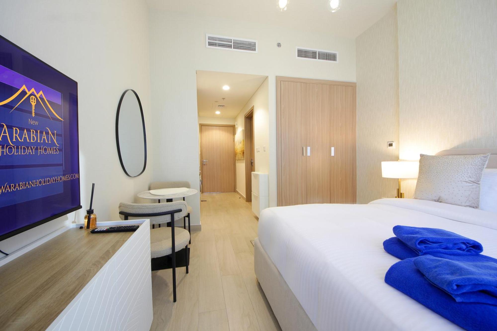 Apartment Newarabian Azizi Riviera *