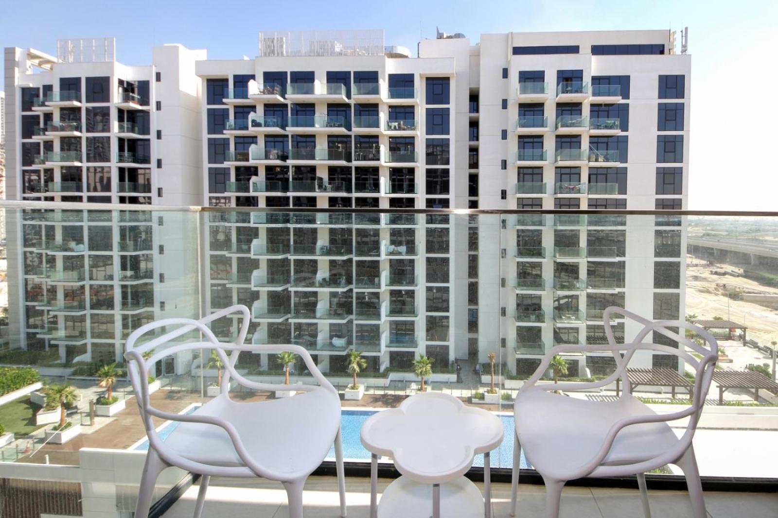 Newarabian Azizi Riviera Apartment