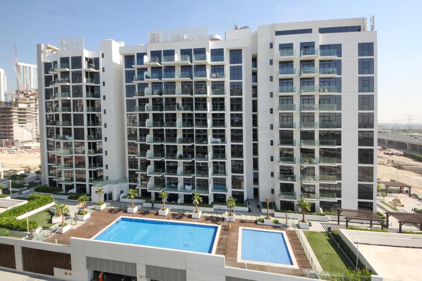 Apartment Newarabian Azizi Riviera