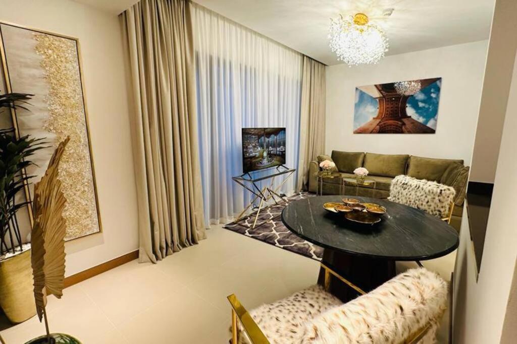 Vida Marina Emaar Seaview New One Bedrrom 65sqm Apartment *
