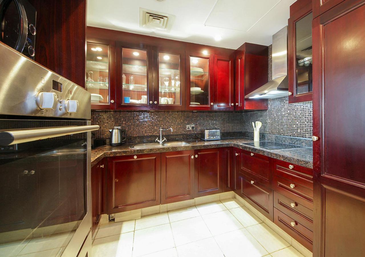 Elegant 2br In Yansoon 3 With Burj Khalifa Views Apartment Dubai