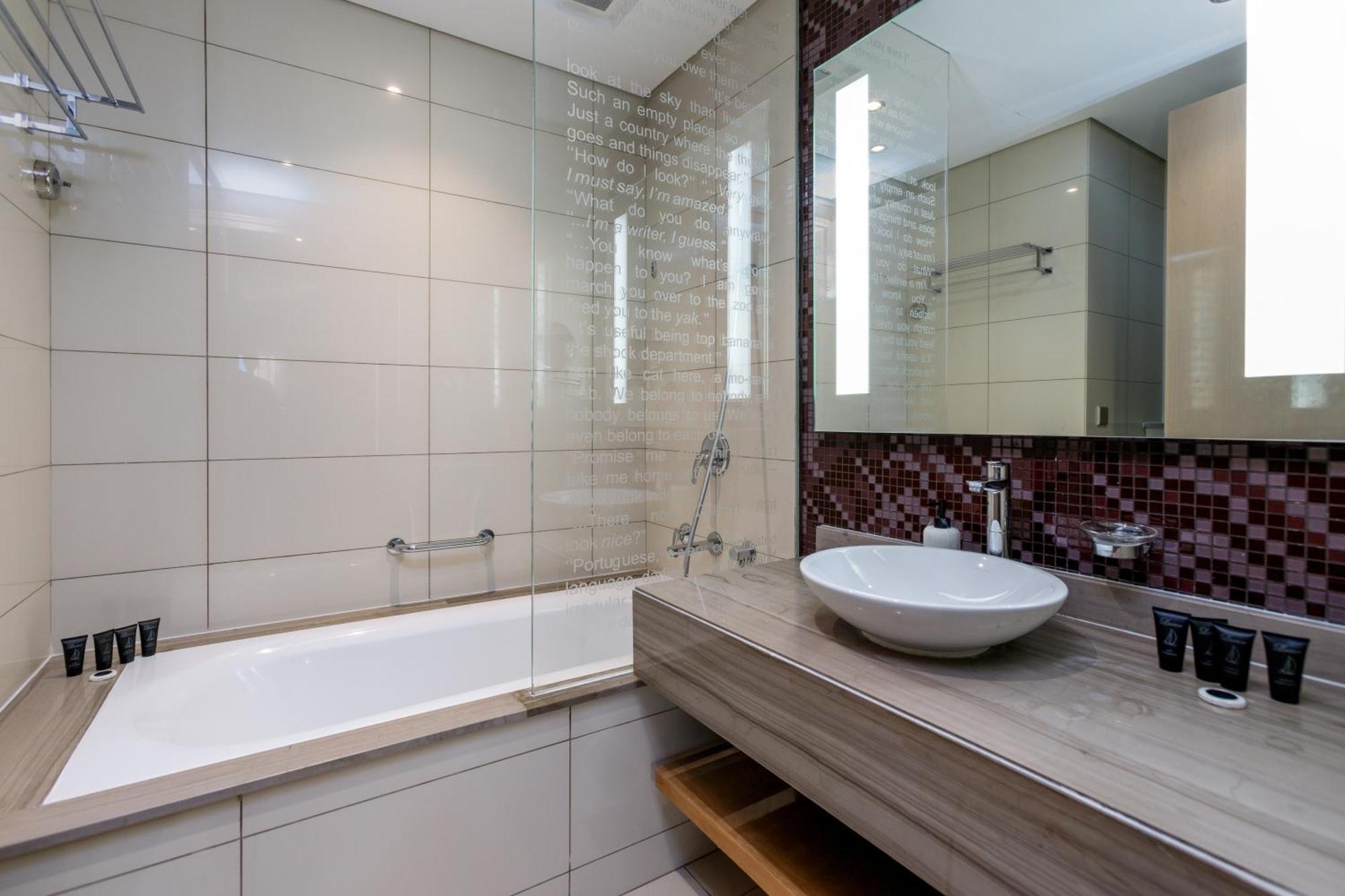 Apartment High Floor - 2br In Paramount Tower, Business Bay - Allsopp & Allsopp
