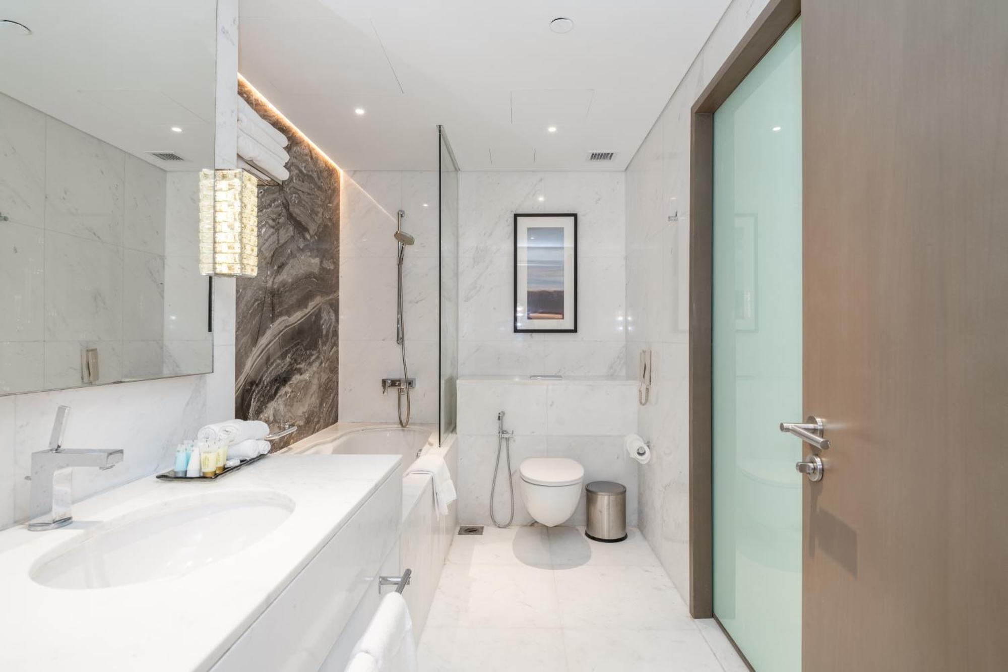 Holistay Luxury Collection Mall 1-br Downtown Apartment Dubai